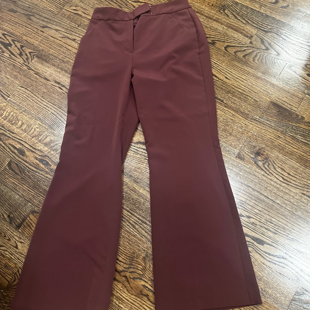 Express Women’s Editor Flare Trouser Maroon